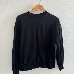 Everlane black sweat shirt size Medium